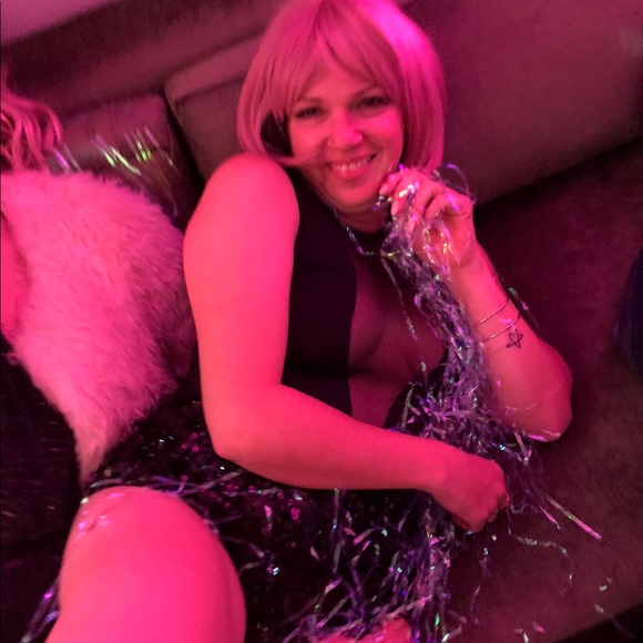 Meet your Posher, Sheri - Picture 2 of 2